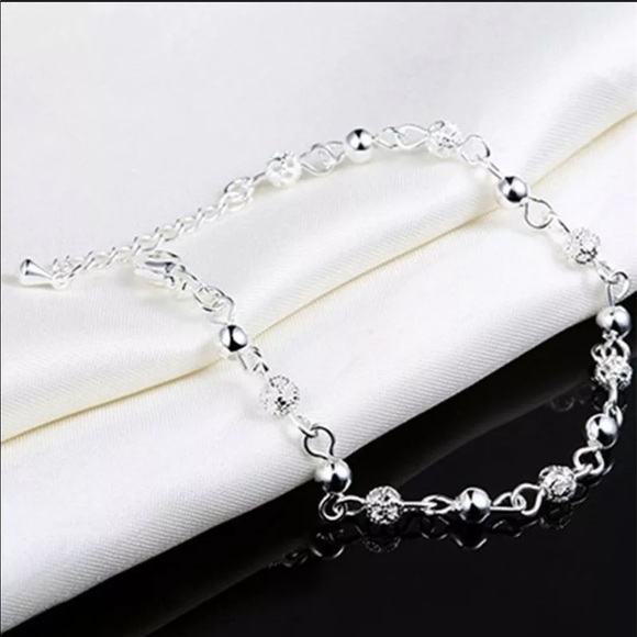 Gorgeous Silver Fashion Anklet - Picture 2 of 3